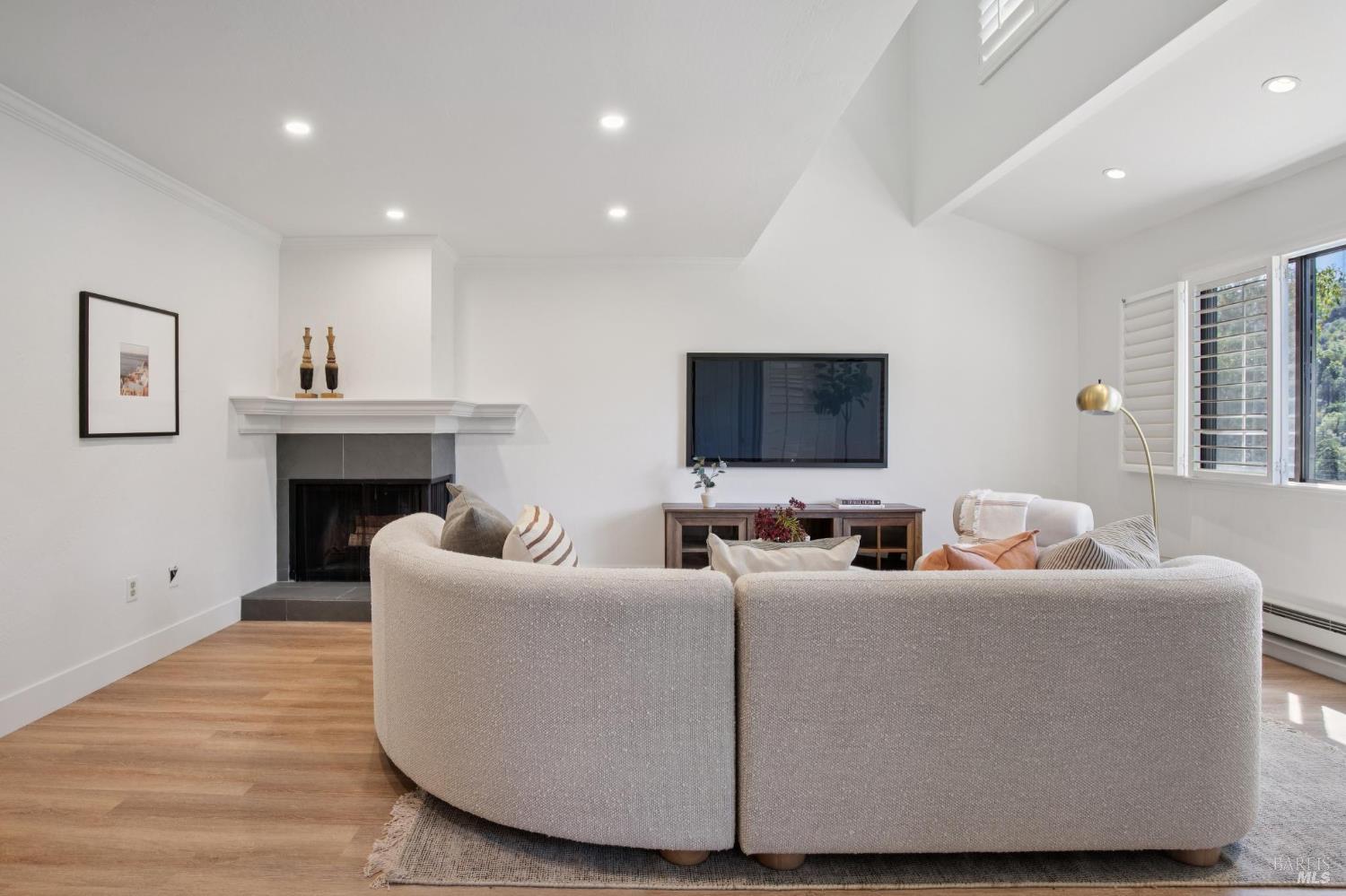 67 Corte Mesa Drive San Rafael CA 94901