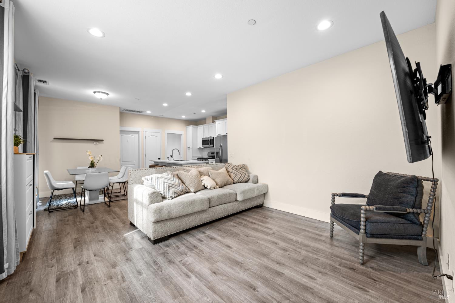 2666 Franz Kafka Avenue Santa Rosa CA 95404