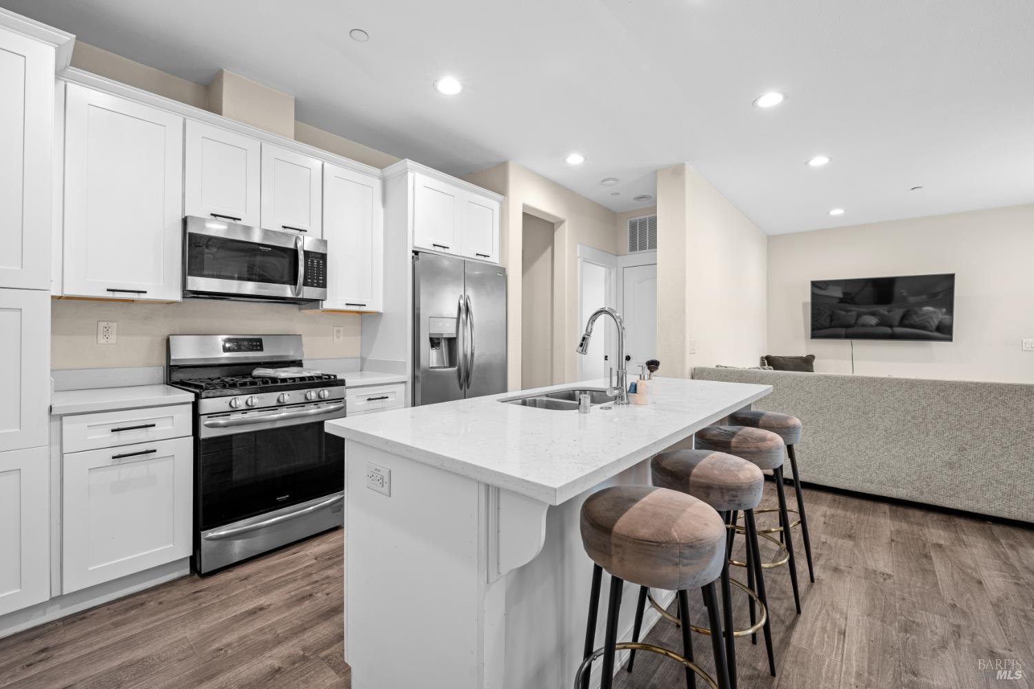 2666 Franz Kafka Avenue Santa Rosa CA 95404