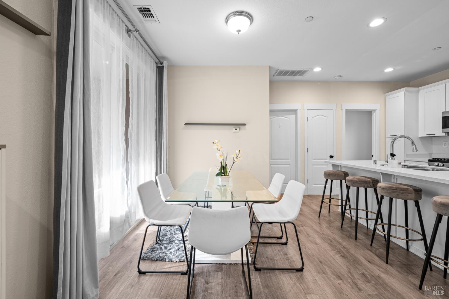 2666 Franz Kafka Avenue Santa Rosa CA 95404