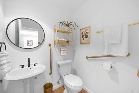 200 Deer Valley Road San Rafael CA 94903