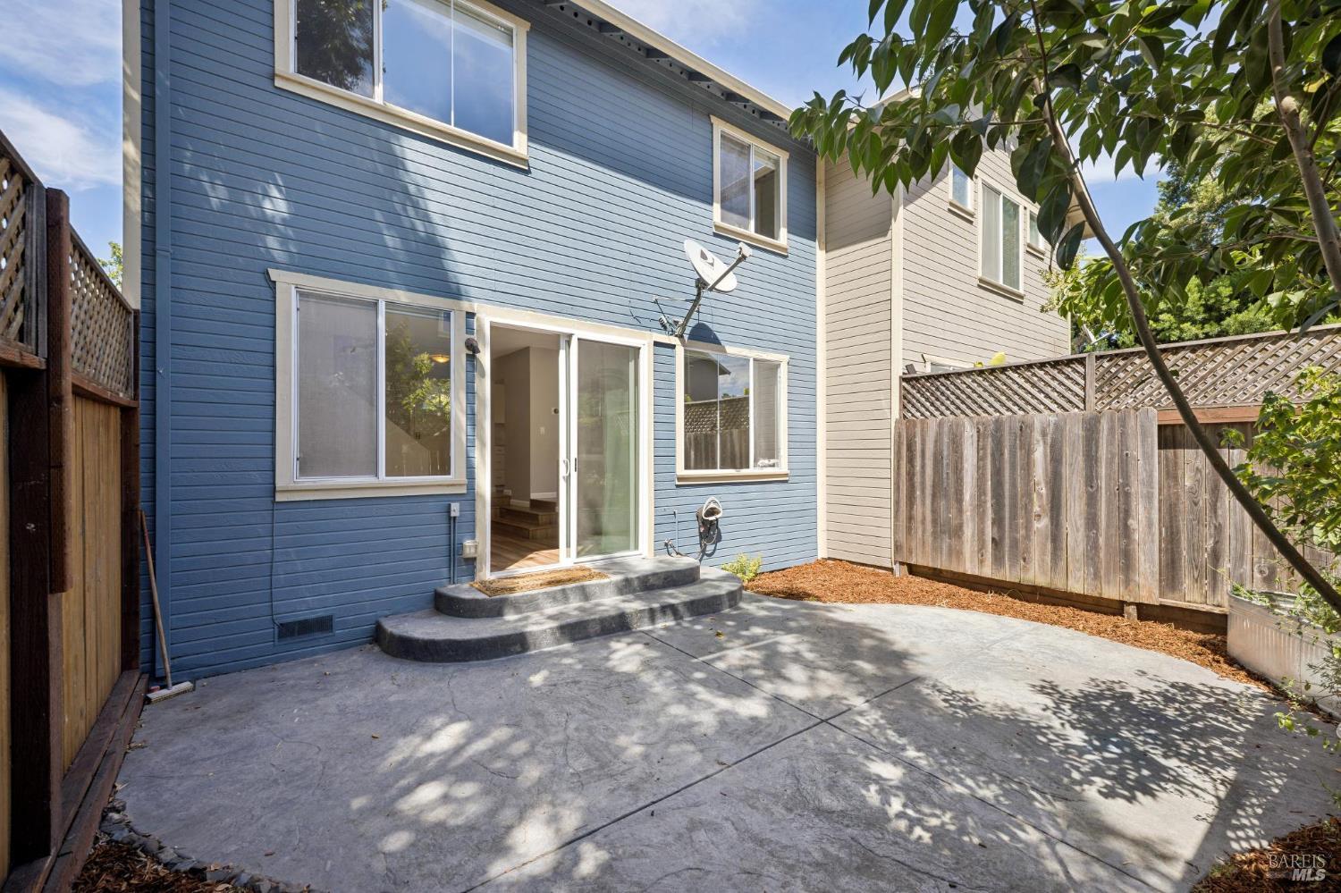2 Rain Tree Court Petaluma CA 94952