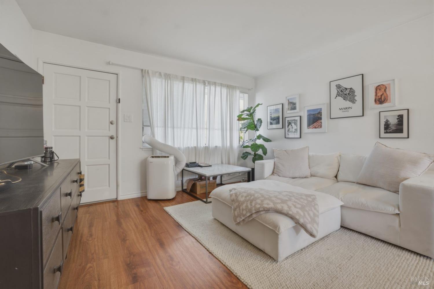 61 Pixley Avenue Corte Madera CA 94925
