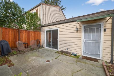 1600 Yardley Street Santa Rosa CA 95403
