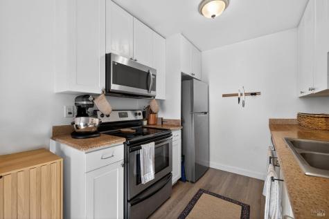 1600 Yardley Street Santa Rosa CA 95403