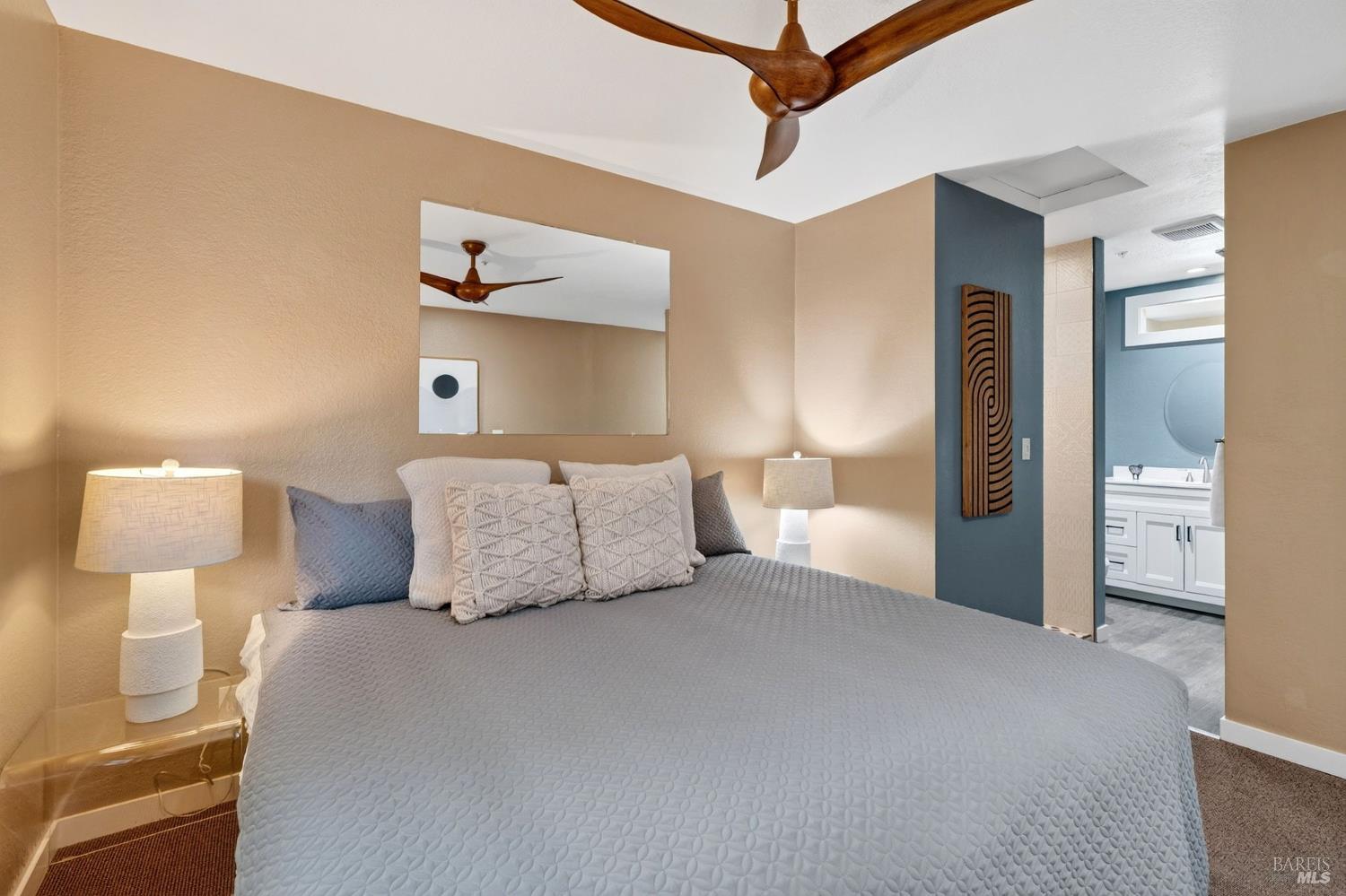 27 Blossom Court W Napa CA 94558