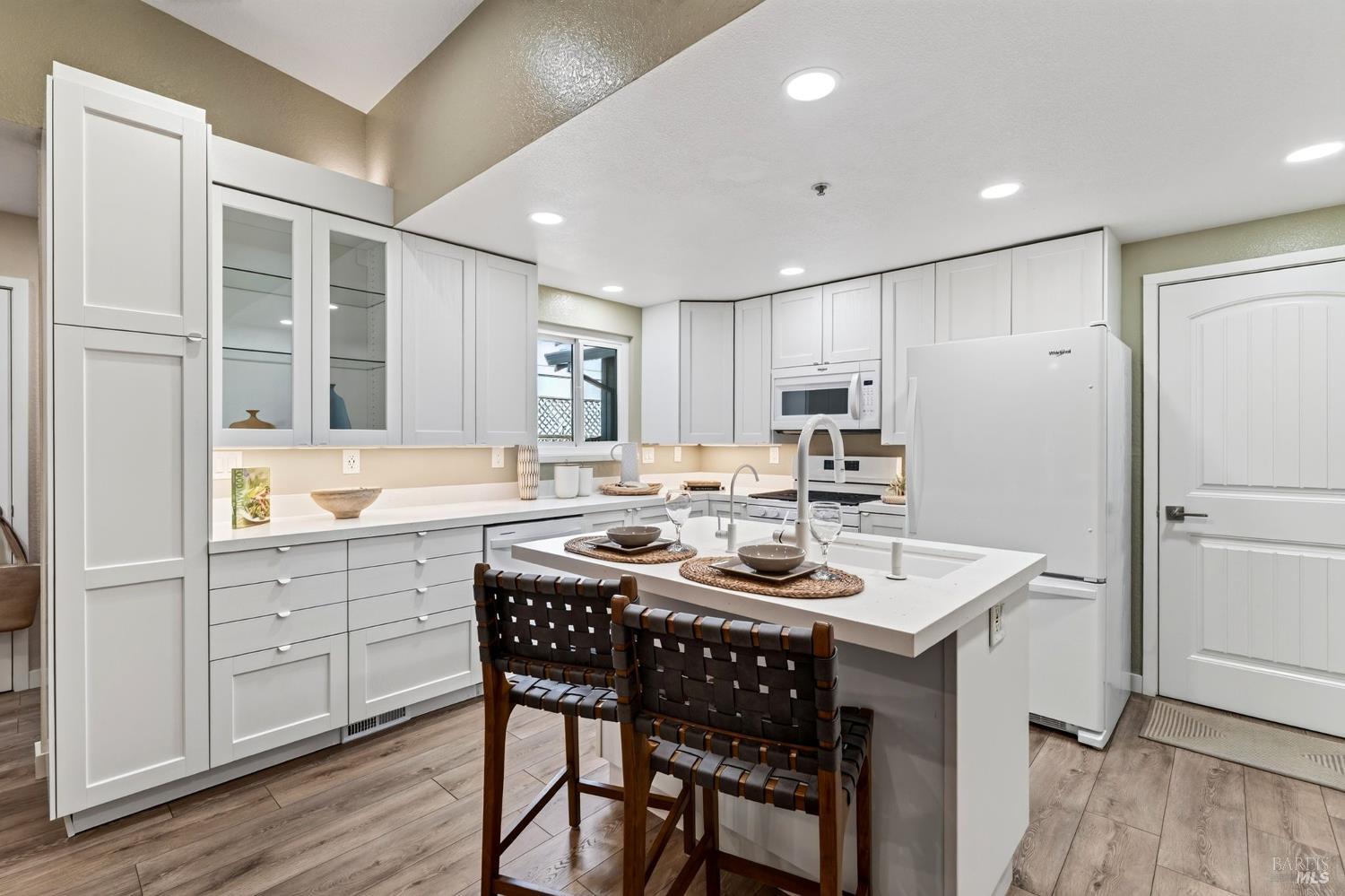 27 Blossom Court W Napa CA 94558