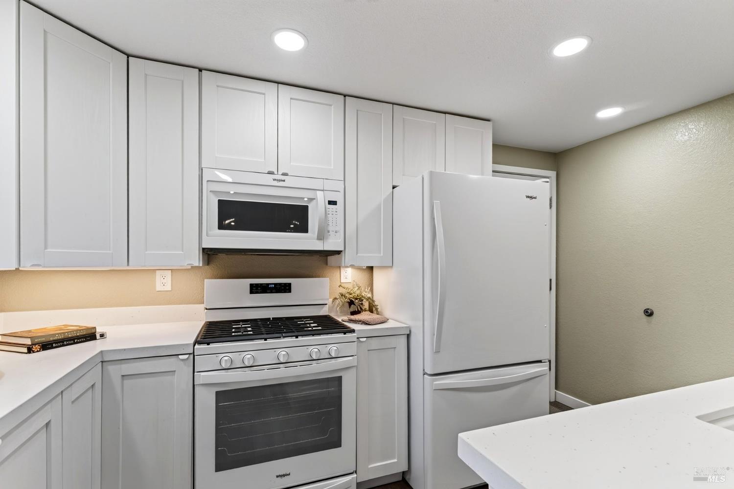 27 Blossom Court W Napa CA 94558