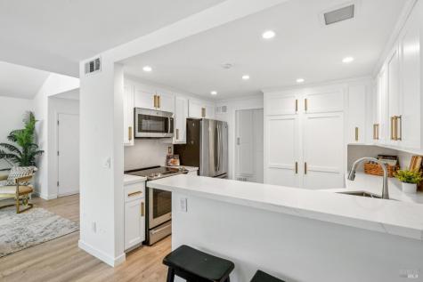 53 Flicker Drive Novato CA 94949