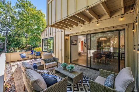 53 Flicker Drive Novato CA 94949