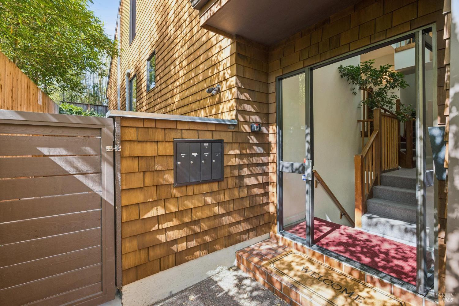 831 Sir Francis Drake Boulevard San Anselmo CA 94960