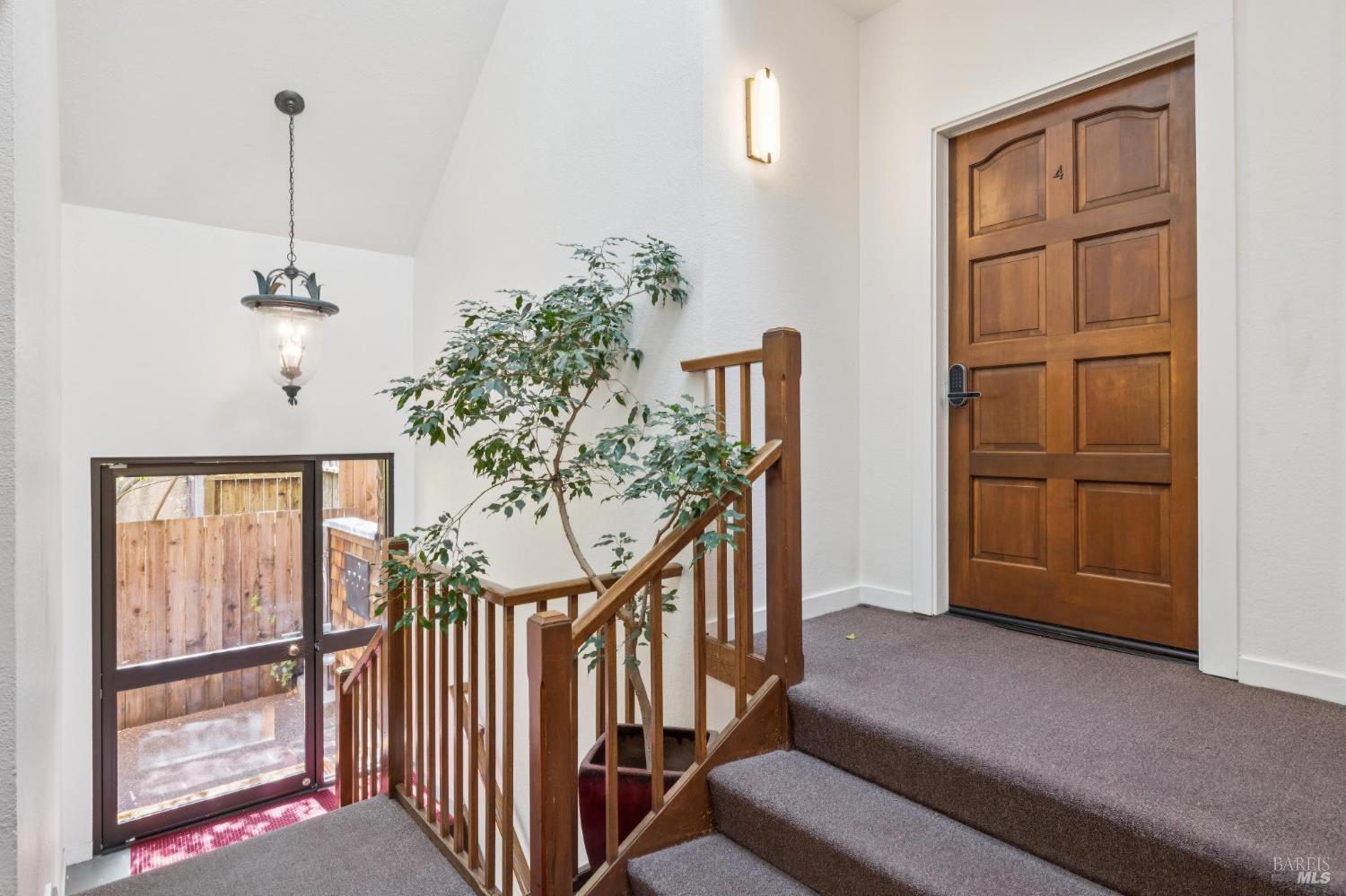 831 Sir Francis Drake Boulevard San Anselmo CA 94960