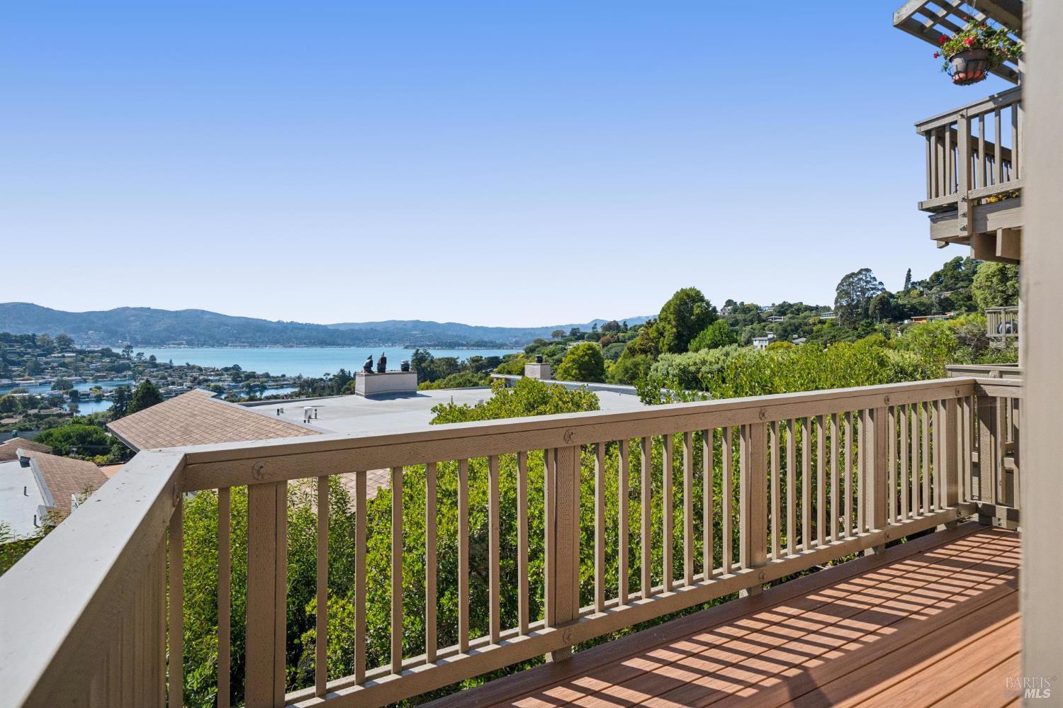 94 Marinero Circle Tiburon CA 94920