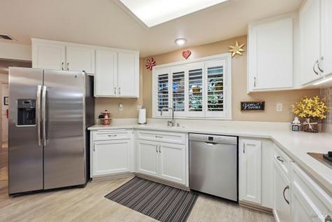 2092 Stonefield Lane Santa Rosa CA 95403