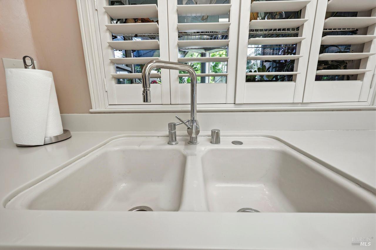 2092 Stonefield Lane Santa Rosa CA 95403