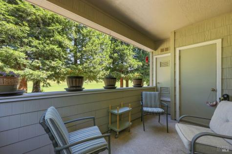 2092 Stonefield Lane Santa Rosa CA 95403