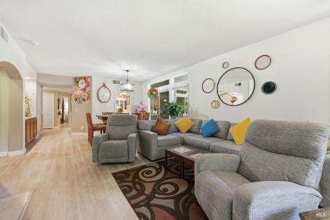2092 Stonefield Lane Santa Rosa CA 95403