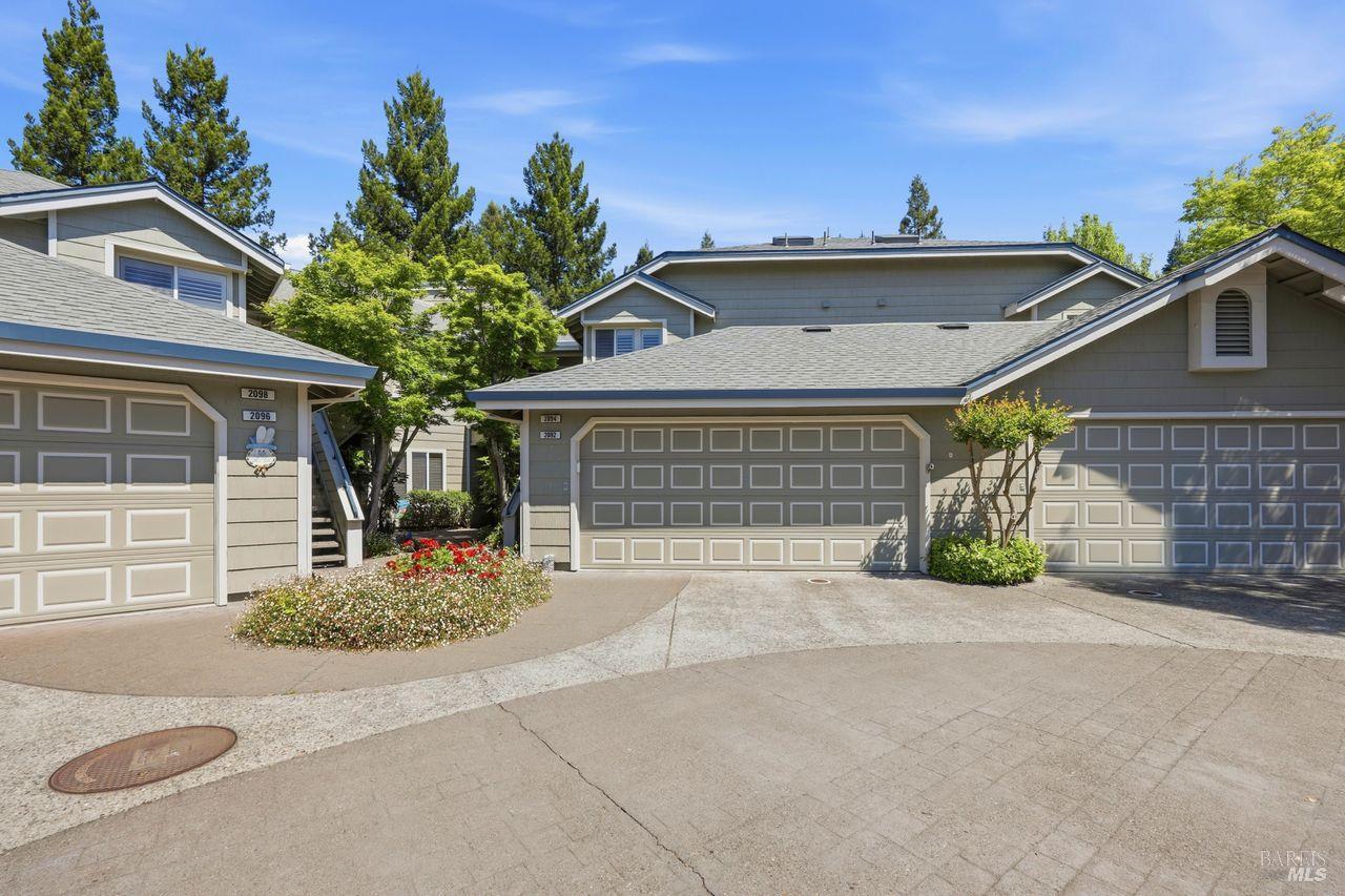 2092 Stonefield Lane Santa Rosa CA 95403