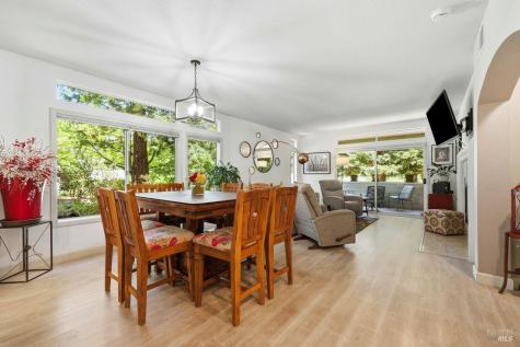 2092 Stonefield Lane Santa Rosa CA 95403
