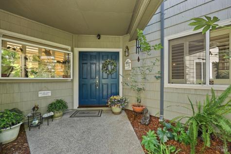 2092 Stonefield Lane Santa Rosa CA 95403