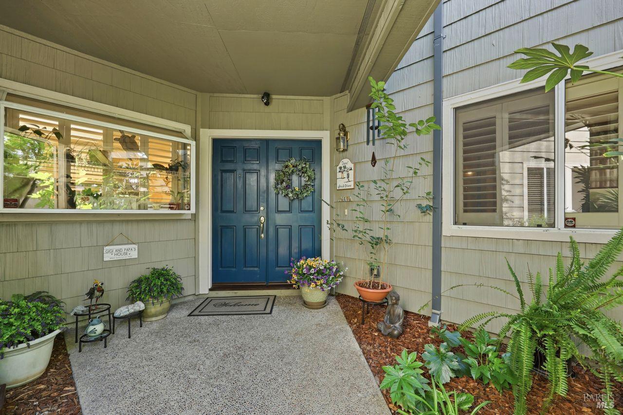 2092 Stonefield Lane Santa Rosa CA 95403