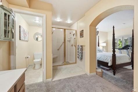 2092 Stonefield Lane Santa Rosa CA 95403