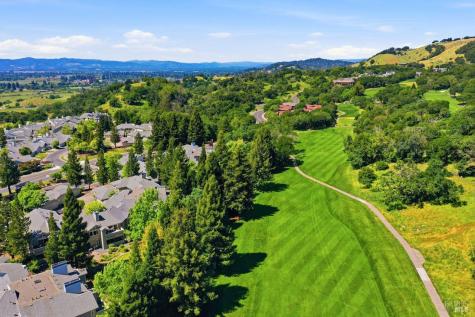 2092 Stonefield Lane Santa Rosa CA 95403