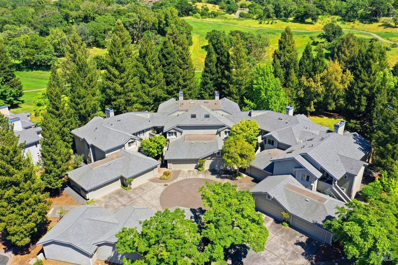 2092 Stonefield Lane Santa Rosa CA 95403
