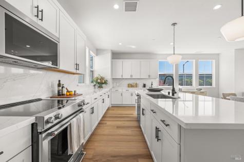 1480 Waterside Lane Rohnert Park CA 94928