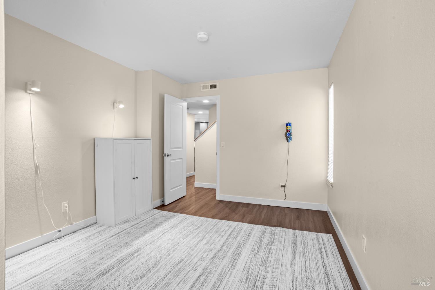 2706 Lakeview Drive Santa Rosa CA 95405