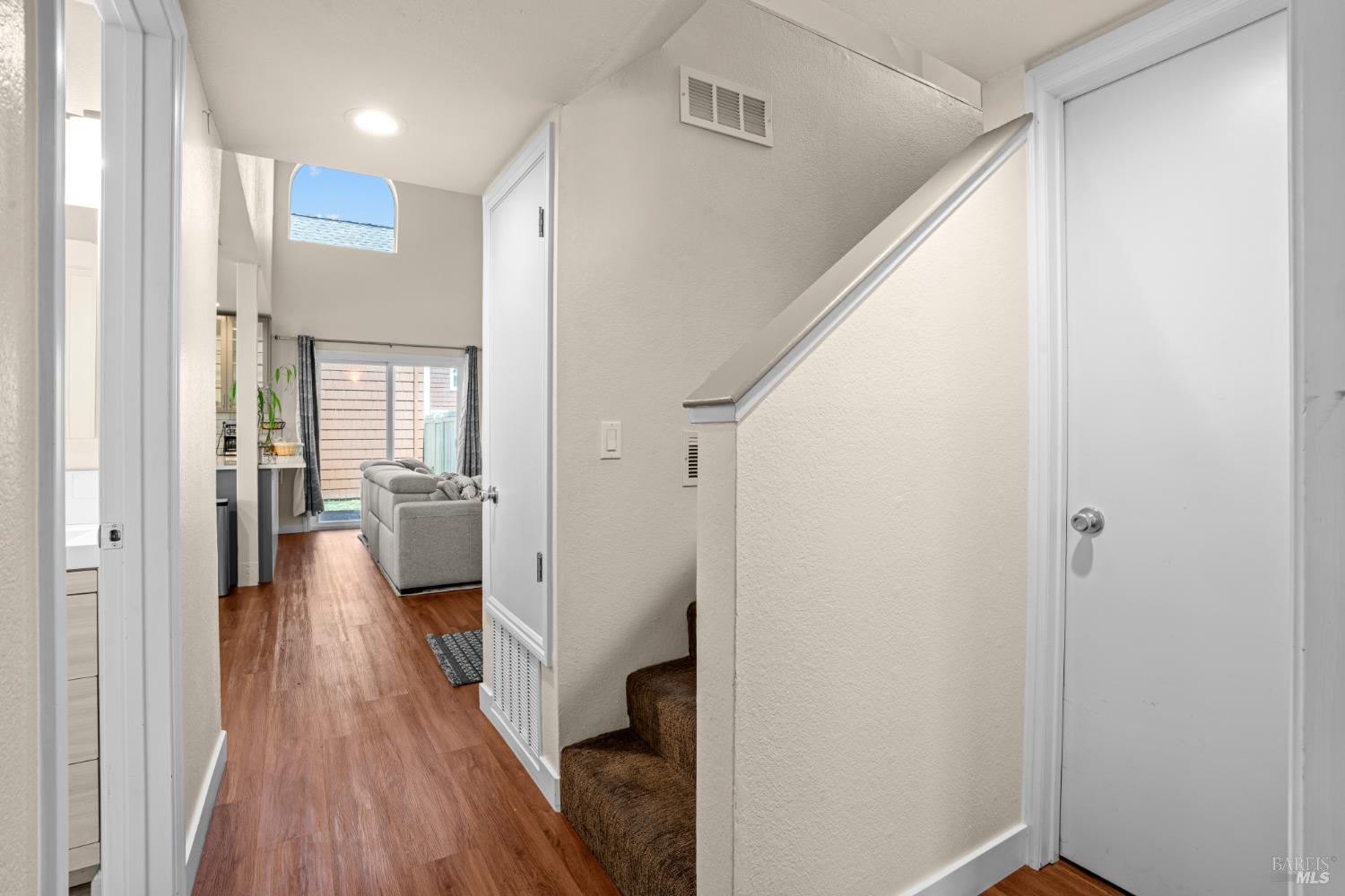 2706 Lakeview Drive Santa Rosa CA 95405