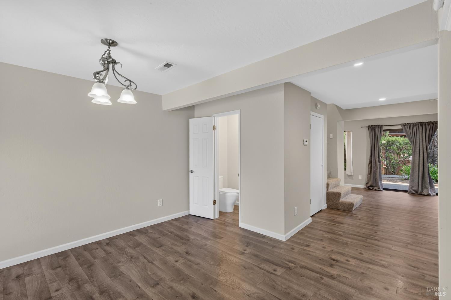 218 Los Alamos Road Santa Rosa CA 95409