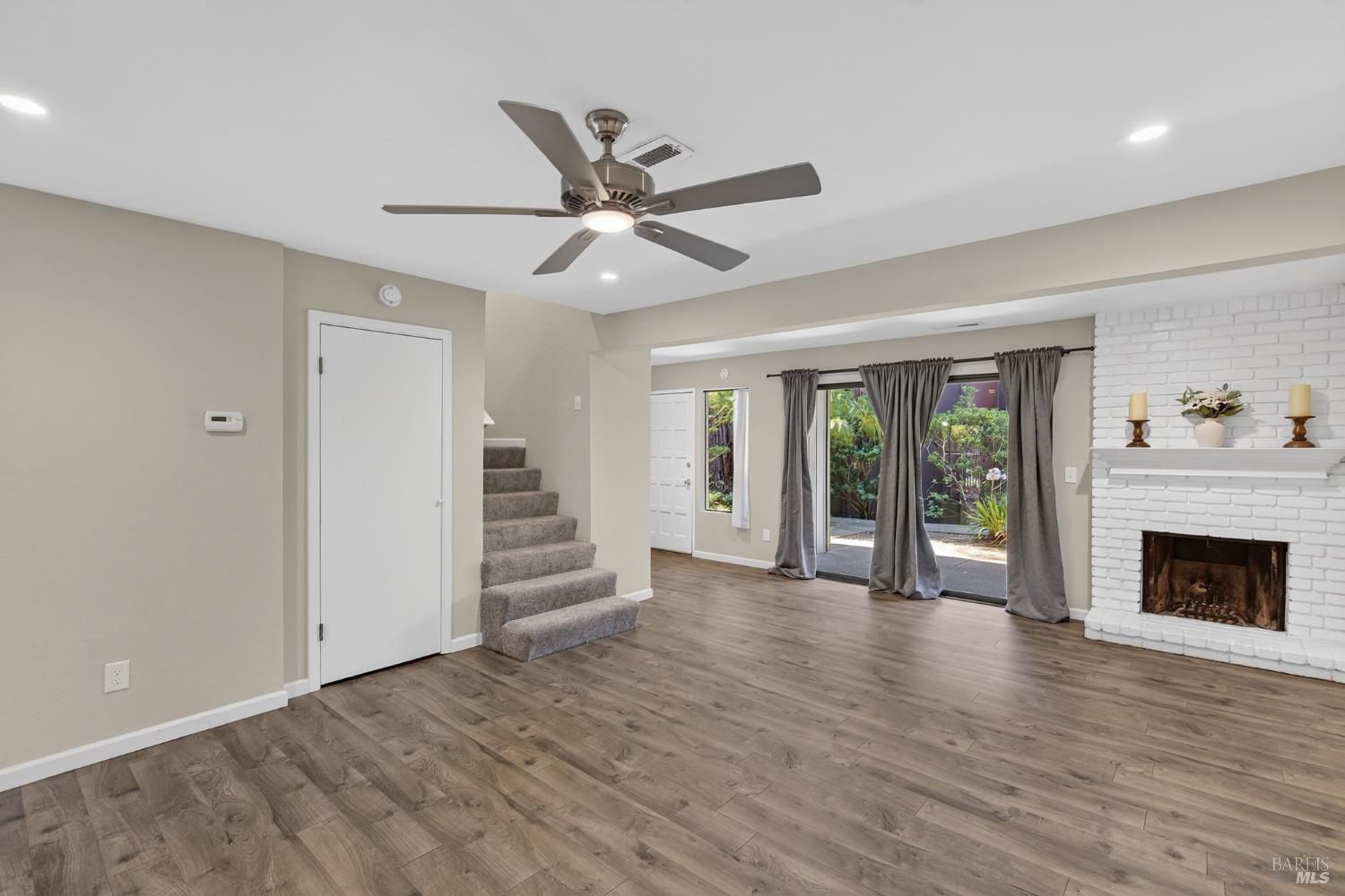 218 Los Alamos Road Santa Rosa CA 95409