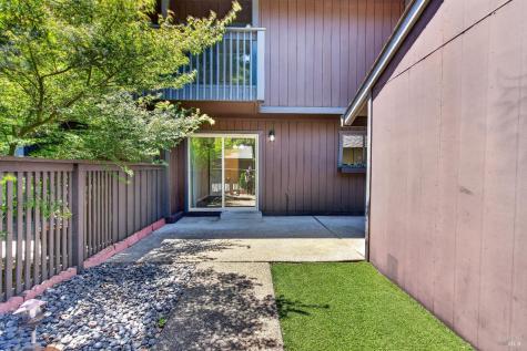 218 Los Alamos Road Santa Rosa CA 95409