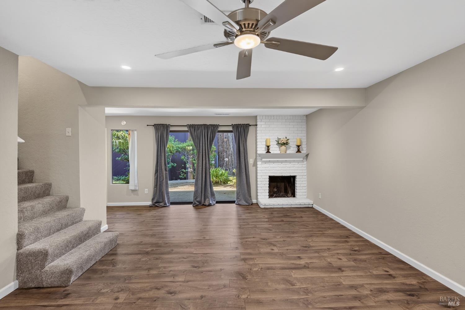 218 Los Alamos Road Santa Rosa CA 95409