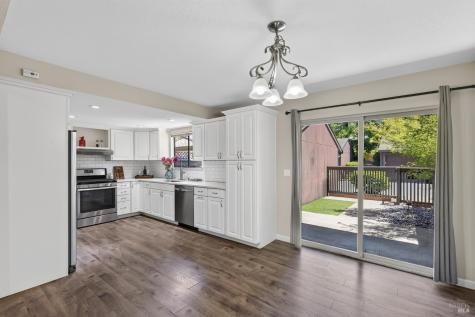 218 Los Alamos Road Santa Rosa CA 95409
