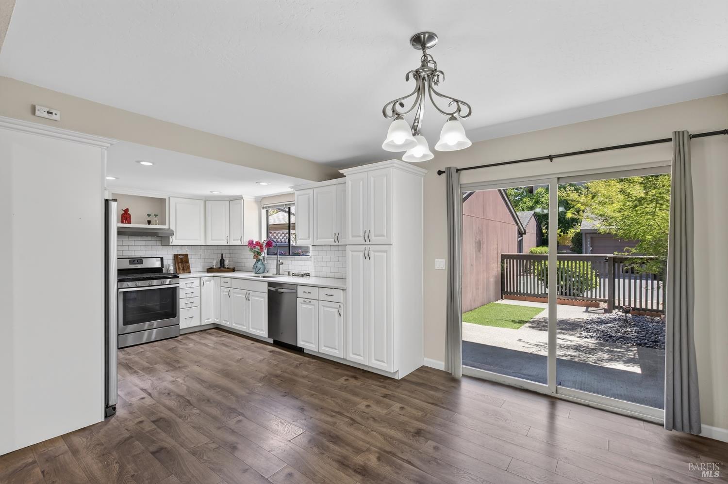 218 Los Alamos Road Santa Rosa CA 95409