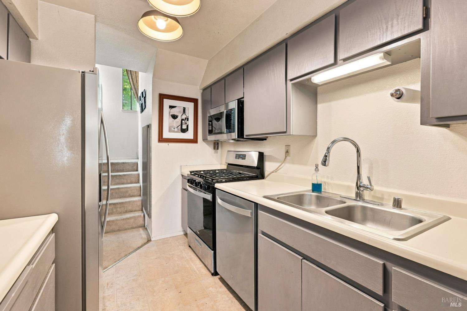 1908 Windmill Circle Santa Rosa CA 95403