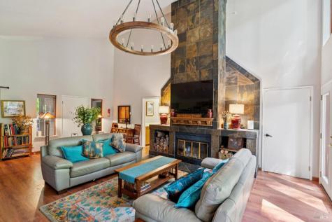 14093 Sosna Way Guerneville CA 95446