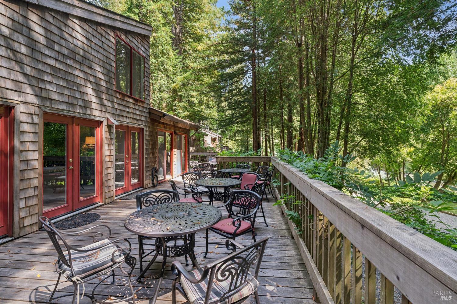 14093 Sosna Way Guerneville CA 95446