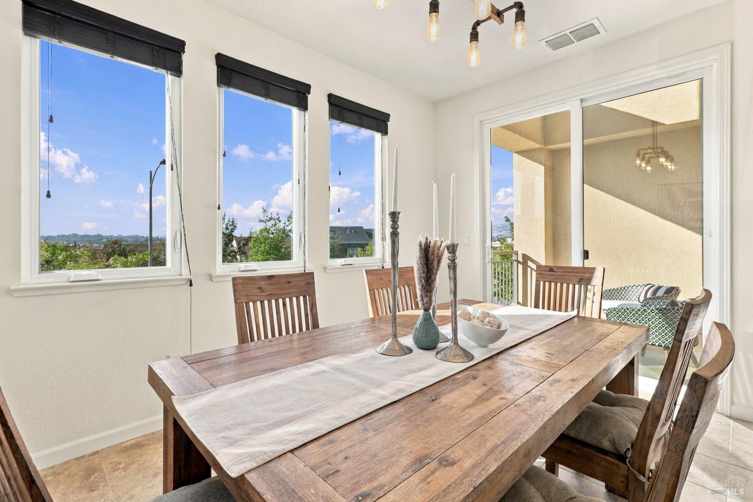 634 Jade Street Petaluma CA 94952
