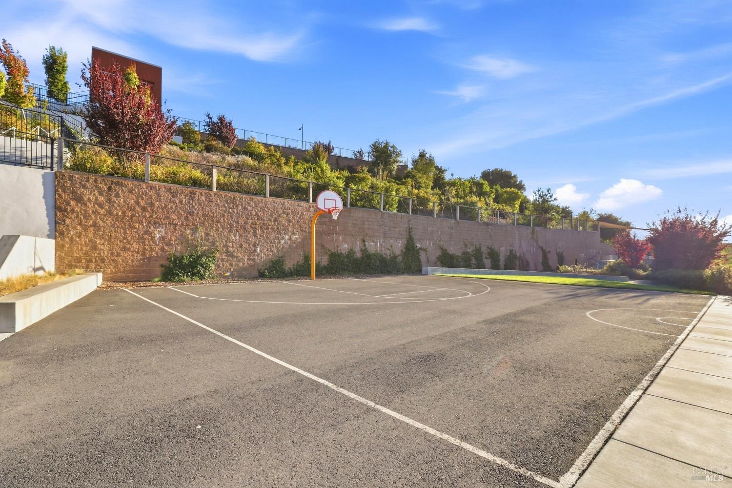 634 Jade Street Petaluma CA 94952