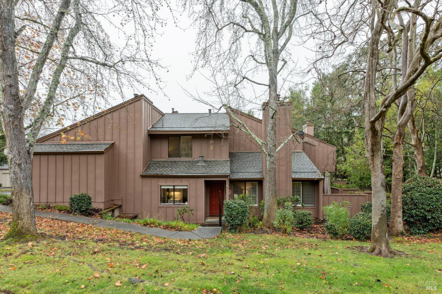 4 Hummingbird Way Novato CA 94949