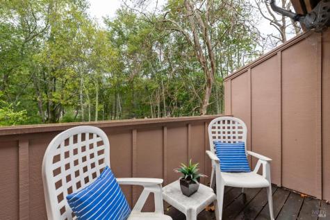 4 Hummingbird Way Novato CA 94949
