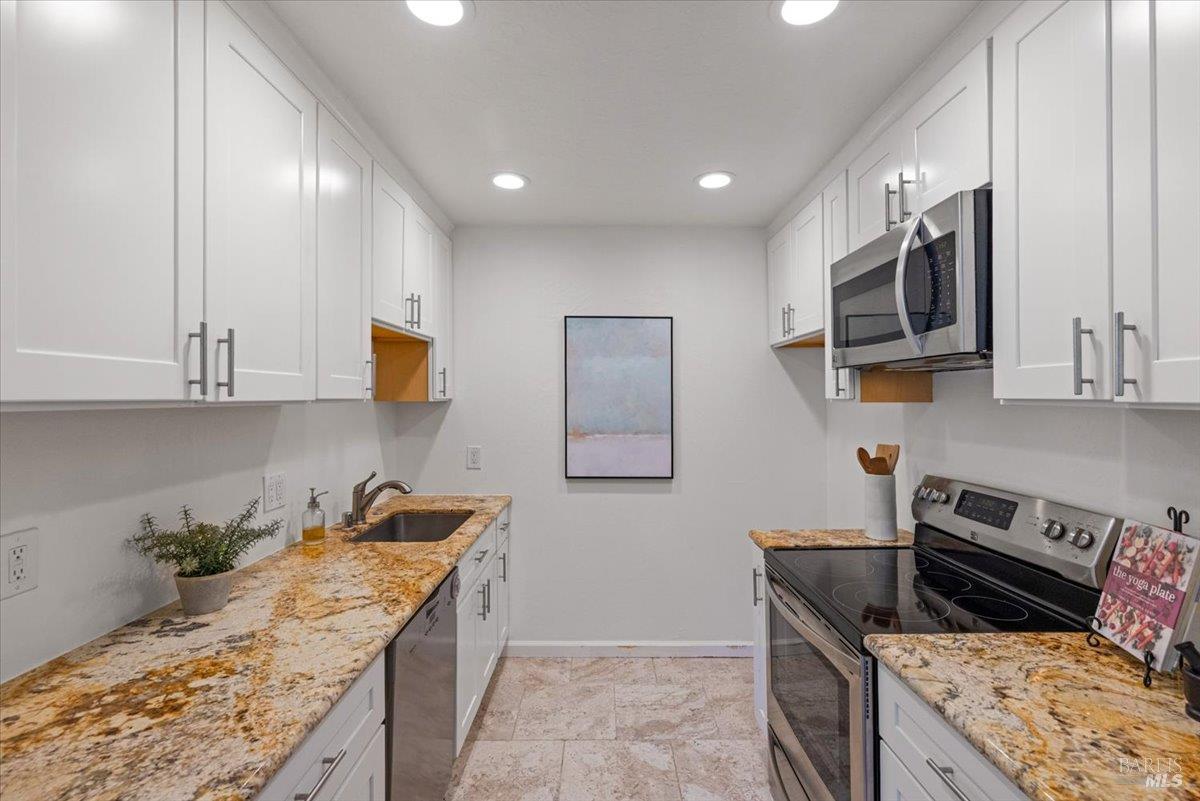 1548 Center Road Novato CA 94947