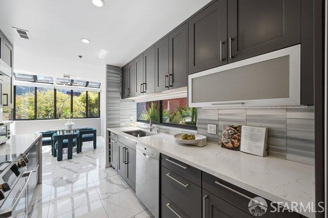 640 Davis Street San Francisco CA 94111