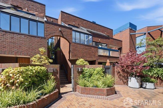 640 Davis Street San Francisco CA 94111