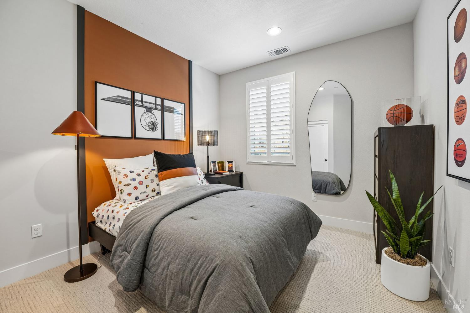 207 Pippin Court Sebastopol CA 95407