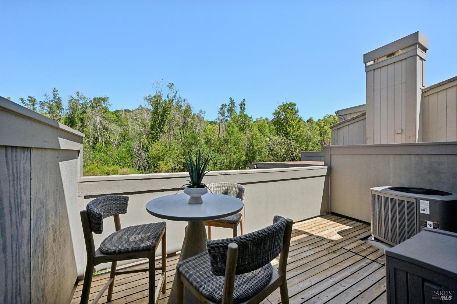 258 Sandpiper Court Novato CA 94949