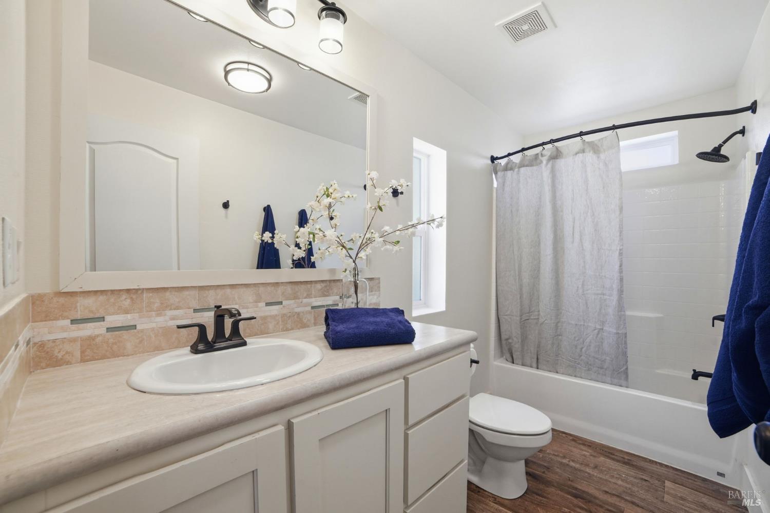97 Kennedy Lane Healdsburg CA 95448
